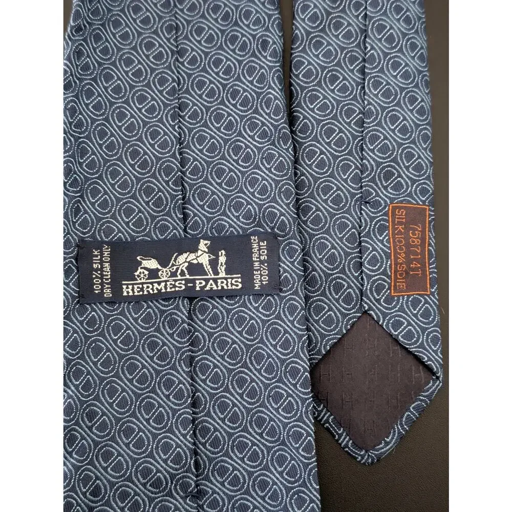 Vintage Hermès 100% Silk Men's Dark Blue Tie With White Geometric Designs